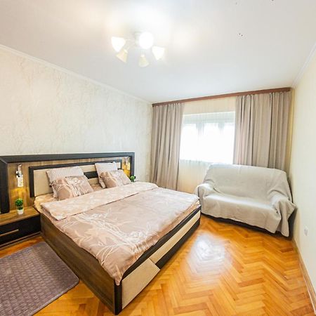 באר Apartment Emili City Center מראה חיצוני תמונה
